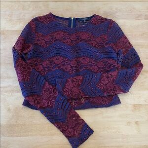 Romeo & Juliet Couture Burgundy and Navy Lace Top with Gold Zip